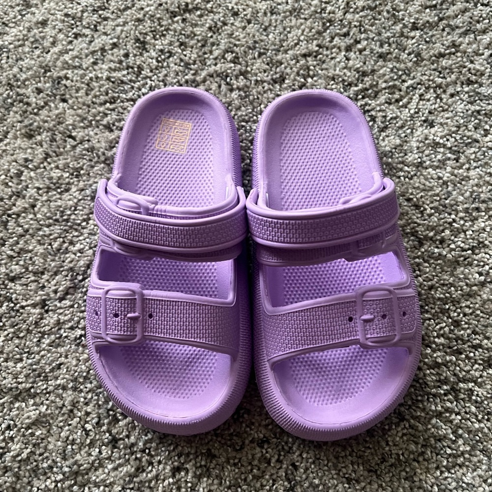 Adorable slip on sandal